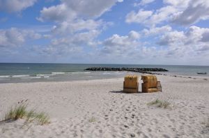 Am Schönberger-Strand erwarten Sie 2 Strandkörbe,die Sie jederzeit
nutzen dürfen.
Den Strand erreichen Sie auf ausgebauten Radwegen,auch sehr gut mit dem Rad.