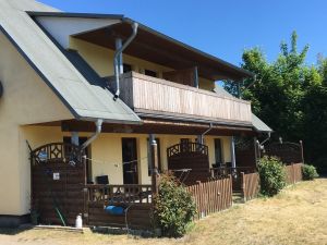 Gästehaus mit Ferienwohnung unten Typ 1/1, Typ 1/2 für 2 Personen mit Südterrassen (überdacht und eingezäunt) und Wasserblick, Grill...oben Fewo 1/3 und Typ 1/4 für 2 Pers.