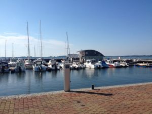 500 m zum Hafen