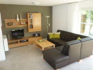 Ferienwohnungen bis 4 Personen mit Terrasse, Garten und 2 Fahrräder, siehe Homepage.