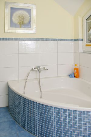 mit Badewanne