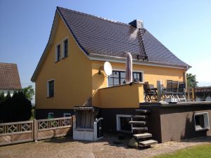 Verweilen Sie im abgeschlossenen Garten.