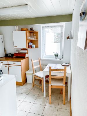 Hier wird gekocht, das Frühstück zubereitet oder der Wein für den Abend eingeschenkt