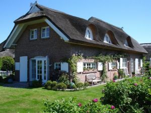 mit 85 m/2 dem Wellness-/Fitnessbereich