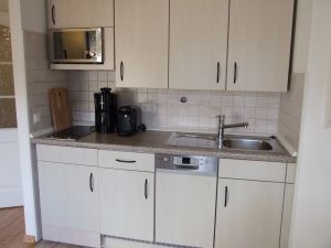 komplett ausgestattete Küche