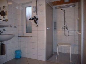 Bild 8: Landhaus am Teich - Ferienhaus türkis - Saaler Bodden - Ostsee