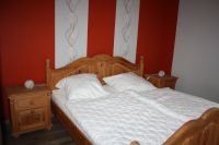 schöne Träume in unserem Schlafzimmer im EG - Bild 6: Ostseeferienhaus Rasch-Iverslund; Auszeit mit Meeresrauschen; gerne 3 Hunde